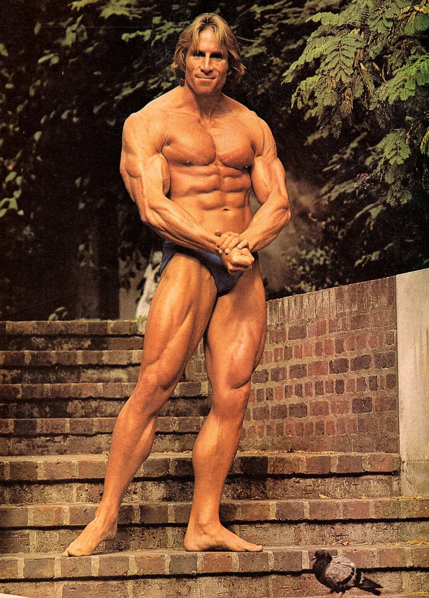 现在的“纯肉饮食”全是炒冷饭?深扒黄金时代健美大神的“肉水断食法”与生理学真相